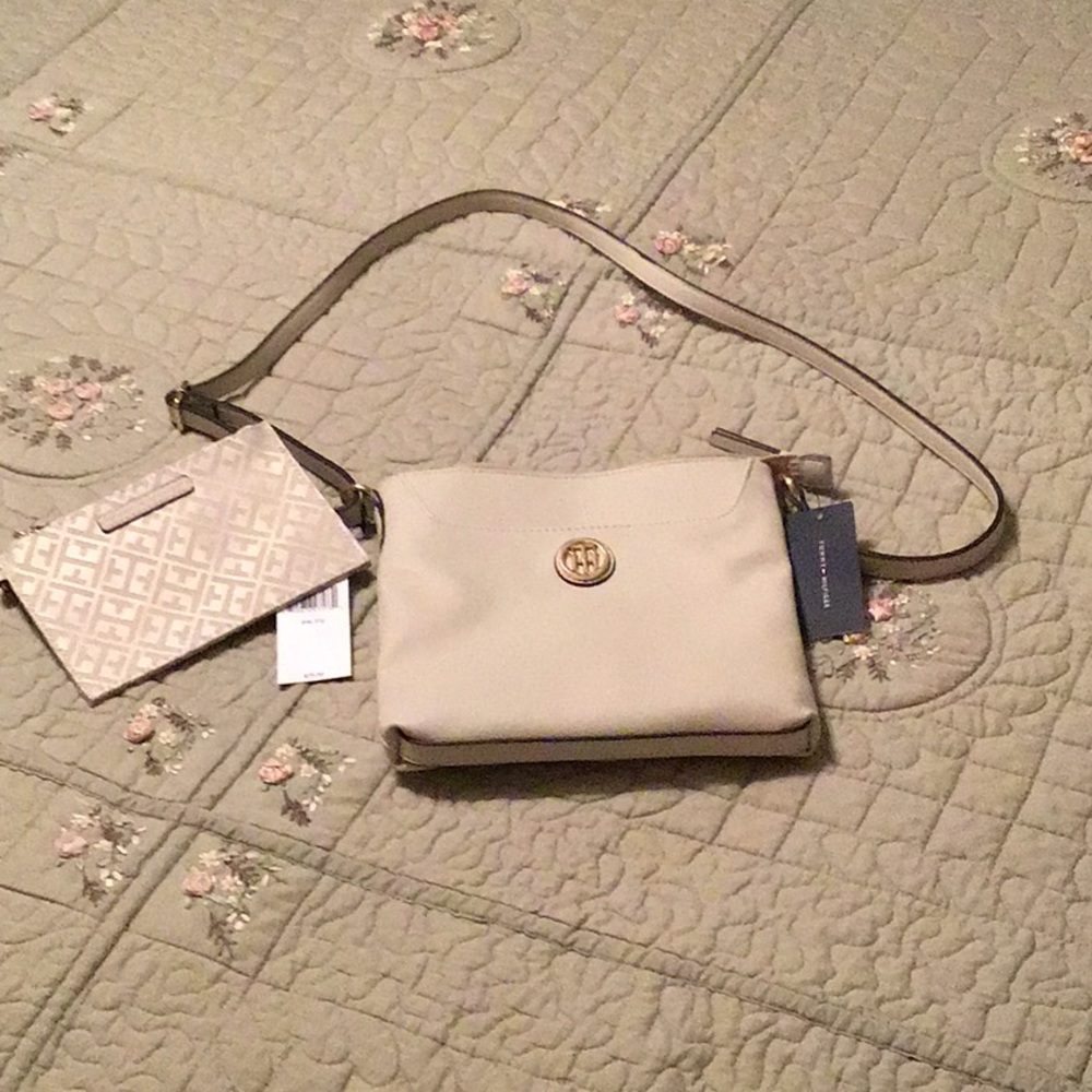 Tommy Hilfiger crossbody bag